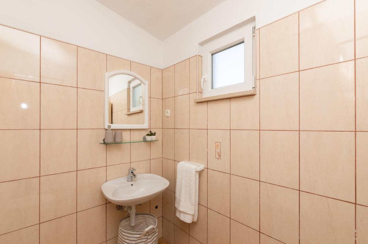 Marina Holiday Home Постіра Екстер'єр фото