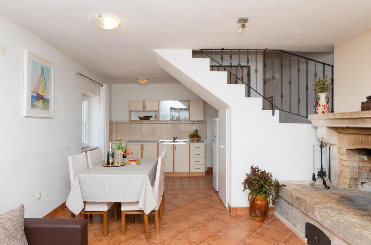 Marina Holiday Home Постіра Екстер'єр фото