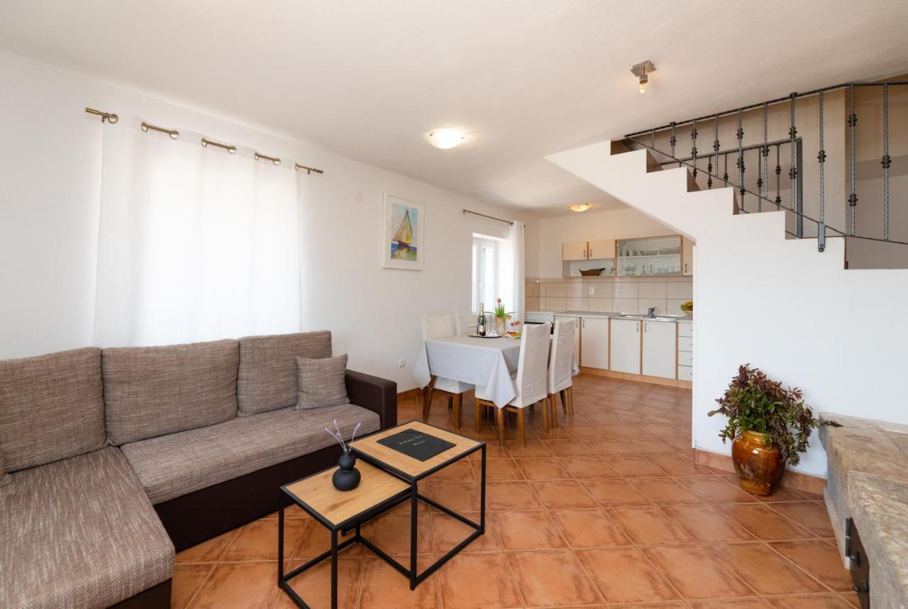 Marina Holiday Home Постіра Екстер'єр фото